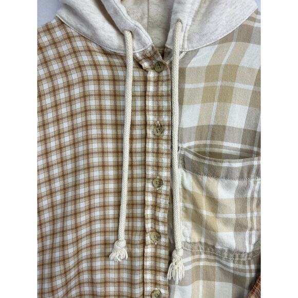 Cabin Core American Eagle Cropped Patchwork Flannel | Extra Small - Picture 3 of 12